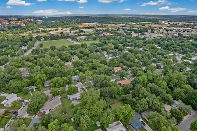 943 Field Street, San Marcos, TX 78666 - Photo 5