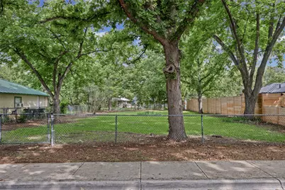 943 Field Street, San Marcos, TX 78666 - Photo 3