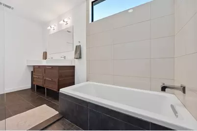 1005 Cardinal Lane #B, Austin, TX 78704 - Photo 9