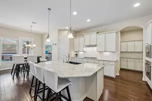 213 Lake Como Dr, Lakeway, TX 78734 - Photo 3