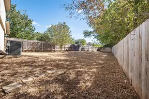 7101 Thannas Way, Austin, TX 78744 - Photo 37