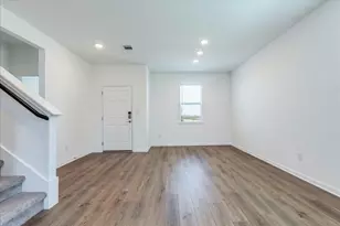 108 Makinaw Rd, Hutto, TX 78634 - Photo 9