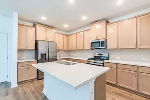 108 Makinaw Rd, Hutto, TX 78634 - Photo 5