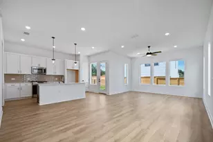 1410 Rambling Rose Rd, Austin, TX 78745 - Photo 7