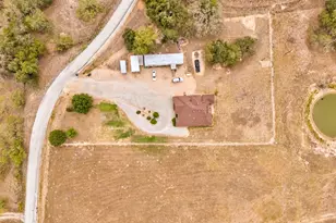 8510 Old Colony Line Rd, Dale, TX 78616 - Photo 35