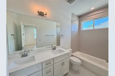 200 W 56th Street #8101, Austin, TX 78751 - Photo 19