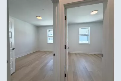 200 W 56th Street #8101, Austin, TX 78751 - Photo 15