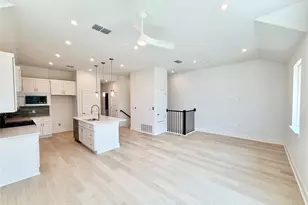 200 W 56th St, Austin, TX 78751 - Photo 29