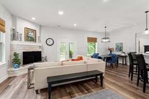 110 W Keamuku Ct, Bastrop, TX 78602 - Photo 11