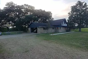 105 Red Tip Ln, Brenham, TX 77833 - Photo 7