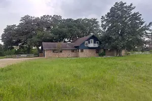 105 Red Tip Ln, Brenham, TX 77833 - Photo 3