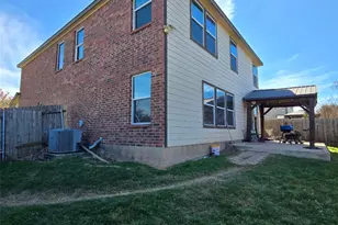 8900 Ridgewell Rd, Austin, TX 78747 - Photo 7