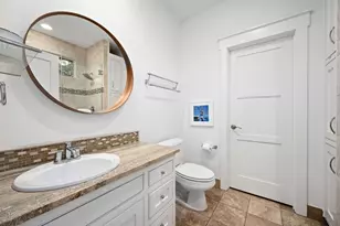 2406 Pemberton Pkwy, Austin, TX 78703 - Photo 29