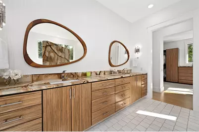 2406 Pemberton Parkway, Austin, TX 78703 - Photo 19