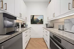 2406 Pemberton Pkwy, Austin, TX 78703 - Photo 15