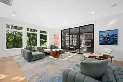 2406 Pemberton Parkway, Austin, TX 78703 - Photo 11