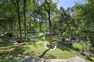 2406 Pemberton Pkwy, Austin, TX 78703 - Photo 35