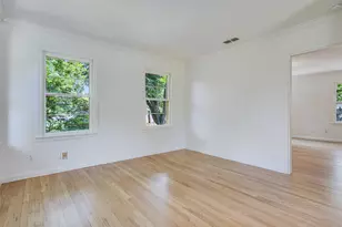 501 Carolyn Ave, Austin, TX 78705 - Photo 23