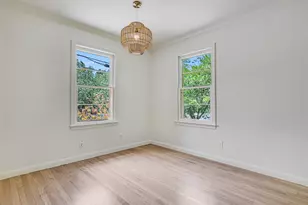 501 Carolyn Ave, Austin, TX 78705 - Photo 25