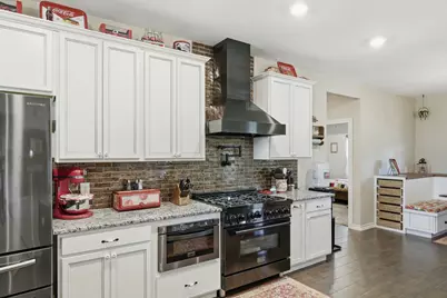 450 County Road 204, Liberty Hill, TX 78642 - Photo 13