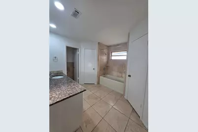 10909 Hillside Oak Lane, Austin, TX 78750 - Photo 9
