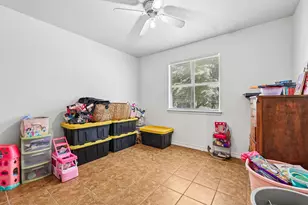 611 Magnolia Ln, Cottonwood Shores, TX 78657 - Photo 13