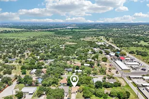 611 Magnolia Ln, Cottonwood Shores, TX 78657 - Photo 29