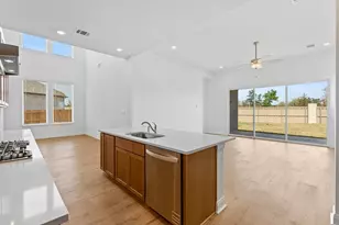 227 Kingswood Dr, Bastrop, TX 78602 - Photo 5