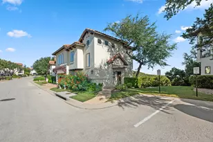 223 Honey Creek Ct, Austin, TX 78738 - Photo 3