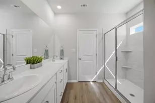 904 View Dr, Georgetown, TX 78628 - Photo 15