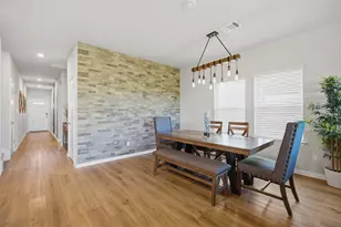 904 View Dr, Georgetown, TX 78628 - Photo 5