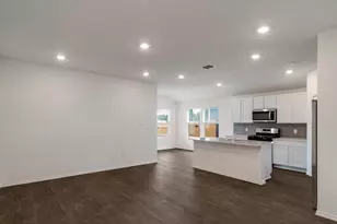 350 San Juan Trl, Bastrop, TX 78602 - Photo 7