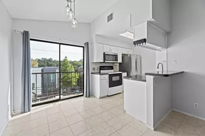 106 E 30th Street #308, Austin, TX 78705 - Photo 11