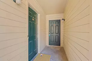 106 E 30th St, Austin, TX 78705 - Photo 33