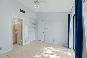 106 E 30th St, Austin, TX 78705 - Photo 21