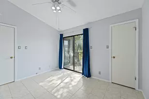 106 E 30th St, Austin, TX 78705 - Photo 19