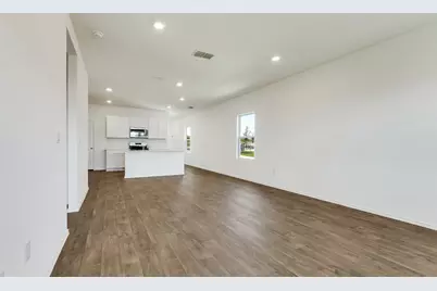 12110 Pike Bend, Mustang Ridge, TX 78610 - Photo 9