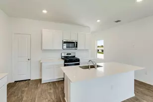 12110 Pike Bnd, Mustang Ridge, TX 78610 - Photo 7