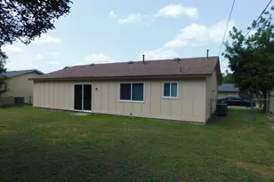 1902 Aberdeen Dr, Round Rock, TX 78664 - Photo 3