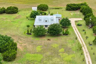 1505 County Rd 315, Jarrell, TX 76537 - Photo 1