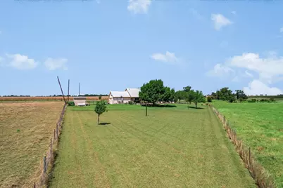 1465 County Road 436, Thrall, TX 76578 - Photo 23