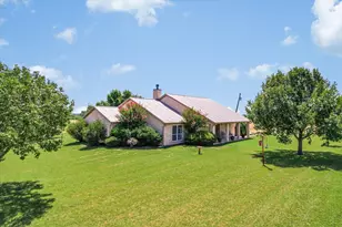 1465 Co Rd 436, Thrall, TX 76578 - Photo 21
