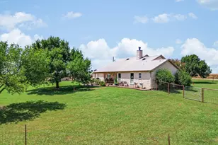 1465 Co Rd 436, Thrall, TX 76578 - Photo 21