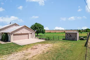 1465 Co Rd 436, Thrall, TX 76578 - Photo 19