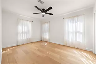 8102 Burrell Dr, Austin, TX 78757 - Photo 25