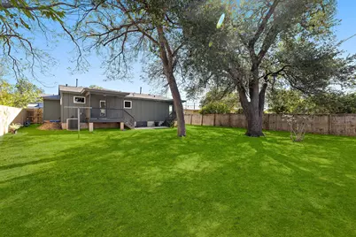 8102 Burrell Drive, Austin, TX 78757 - Photo 31