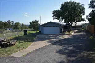 609 Nomad Dr, Spicewood, TX 78669 - Photo 3
