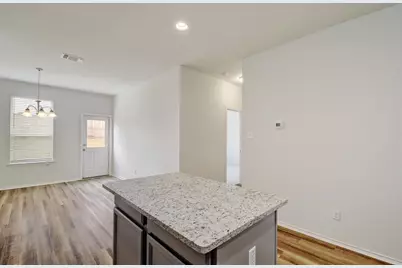 320 Thornless Circle, Buda, TX 78610 - Photo 17