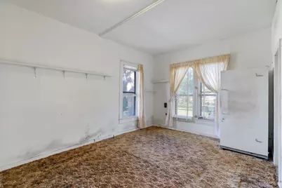 1104 E Umlang Street, Thorndale, TX 76577 - Photo 21