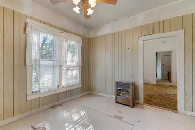 1104 E Umlang Street, Thorndale, TX 76577 - Photo 17